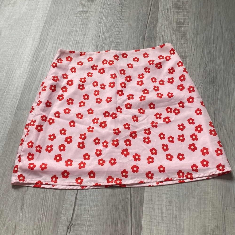 NWOT shein floral skirt